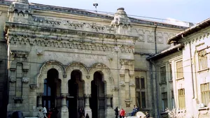 Proiect salvator de vieţi la Universitatea Dunărea de Jos din Galaţi: Zeci de defibrilatoare primite