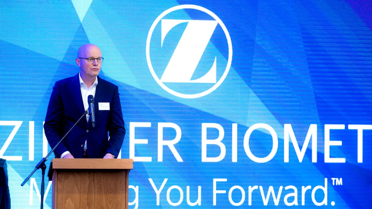 Zimmer Biomet, lider mondial ȋn tehnologie medicală, marchează investiţia locală printr-un eveniment găzduit de Ambasada SUA la Bucureşti