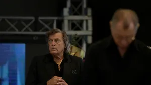 Florin Piersic: Vă folosiţi de mine, de ziua mea, ca să vă manifestaţi antipatiile politice?