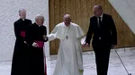 Papa Francisc spune că nu poate citi, pentru că încă suferă de bronşită