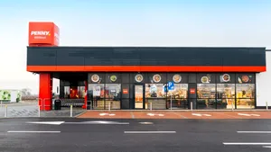 PENNY creează noi locuri de muncă în județul Vâlcea: retailerul recrutează echipa pentru magazinul din Mihăești care se deschide în luna iunie