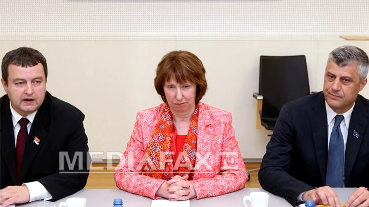 Catherine Ashton îndeamnă liderii sârb şi kosovar să continue normalizarea relaţiilor bilaterale