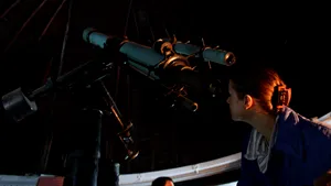 Bucureştenii vor putea face observaţii astronomice lunar