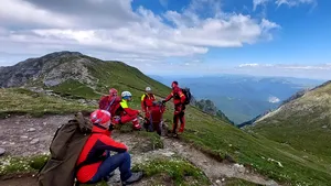 Zi aglomerată pentru salvamontiştii din Buşteni şi Prahova. 5 intervenţii i-au ţinut ocupaţi 