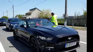 Zeci de mii de români au trecut graniţa spre Bulgaria în ultimele 24 de ore. Vama Veche, cel mai aglomerat punct de frontieră | FOTO