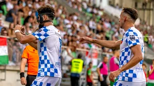 Corvinul Hunedoara a produs surpriza şi a făcut scor cu PAKS, în preliminariile Europa League