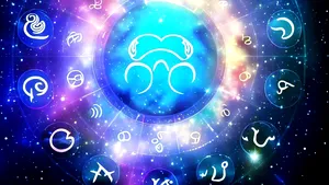 HOROSCOP 17 IUNIE 2023 - Zodiile reflectă la viitor. Se anunţă o zi productivă