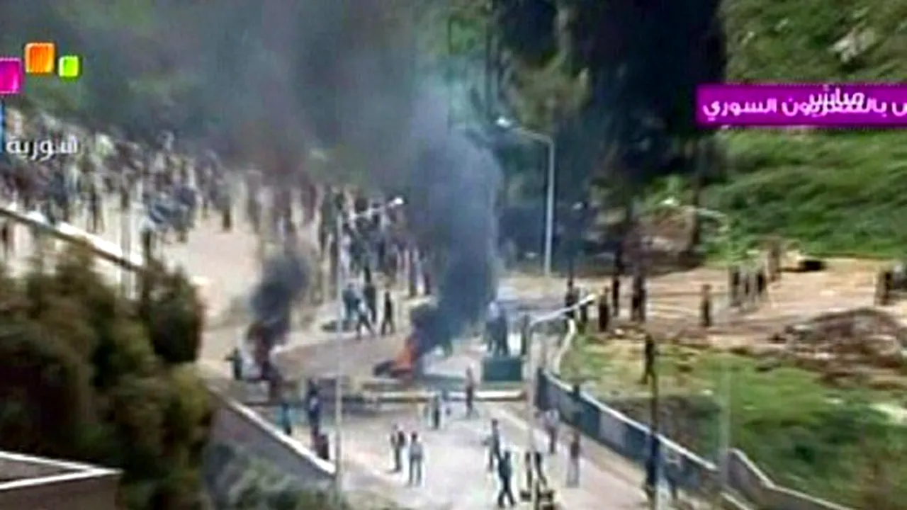 22 de persoane, ucise în timpul manifestaţiilor în trei oraşe siriene