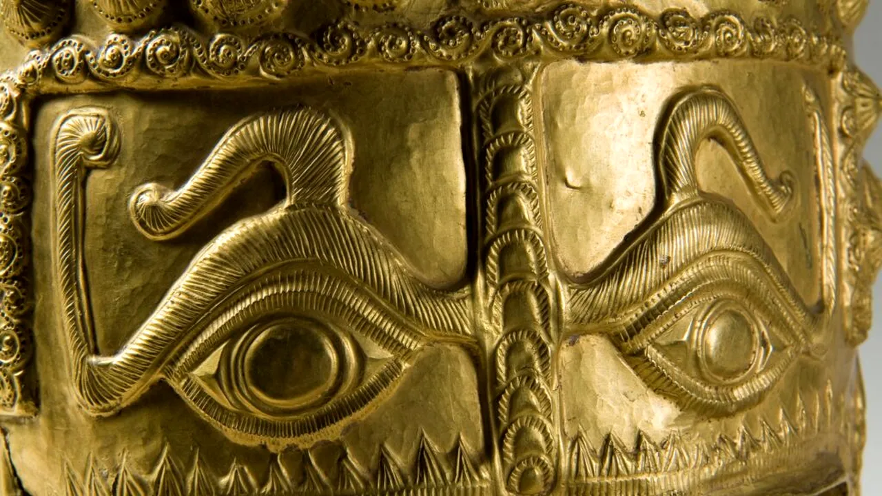 The Coţofeneşti Helmet is on display for the first time since its return to the country