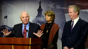 SUA nu au depăşit blocajul politic şi guvernamental. Senatul american a respins două proiecte legislative de ambele părţi