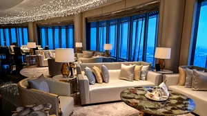 A fost inaugurat cel mai înalt hotel din lume. Unde se află GALERIE FOTO