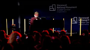 Elton John dezvăluie că nu îşi poate viziona propriul musical după ce şi-a pierdut vederea