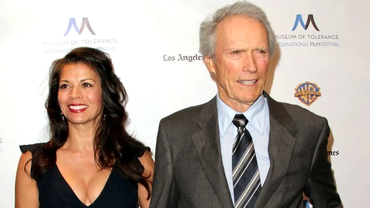 Soţia lui Clint Eastwood a cerut stoparea procedurii de separare legală de starul american
