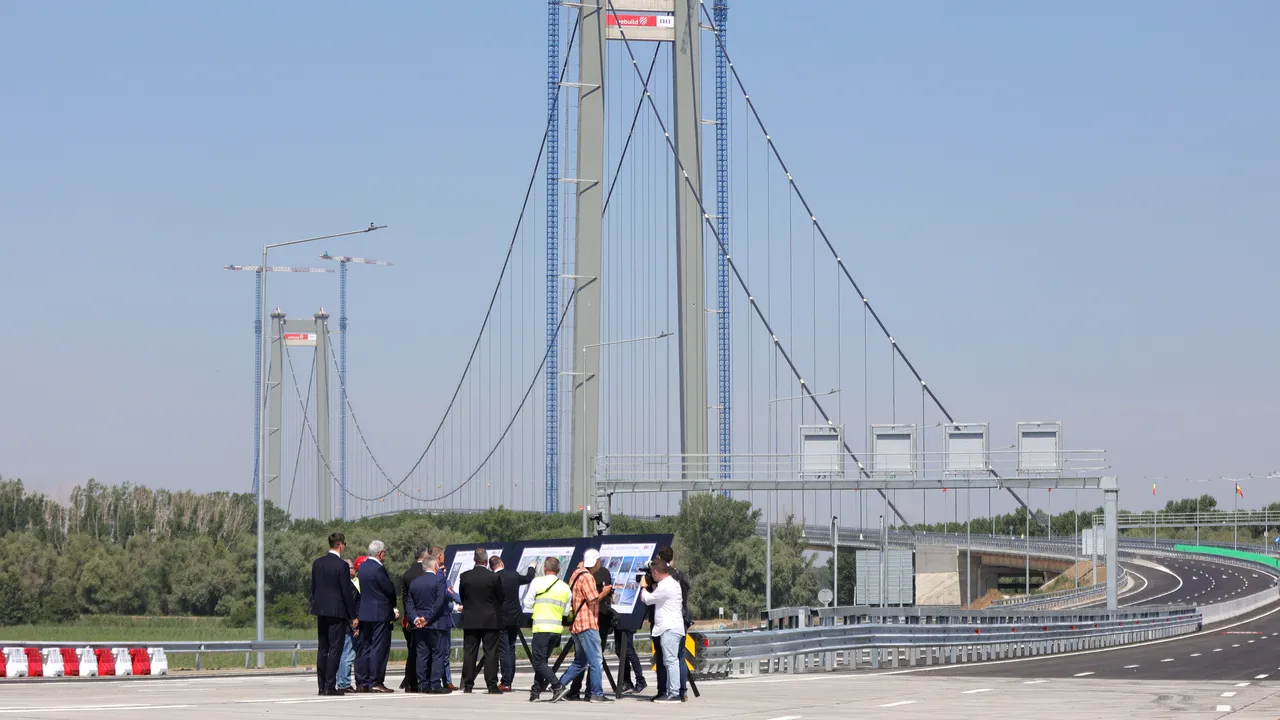 “Golden Gate” de România s-a deschis traficului. Încă sunt restricţii de circulaţie, dar şoferii vor economisi ore întregi între Brăila şi Tulcea