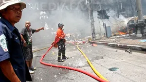 Cel puţin zece morţi în explozia unor bombe în sudul Thailandei