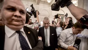 Tăriceanu anunţă norme mai stricte pentru accesul în Parlament şi reguli noi pentru jurnalişti