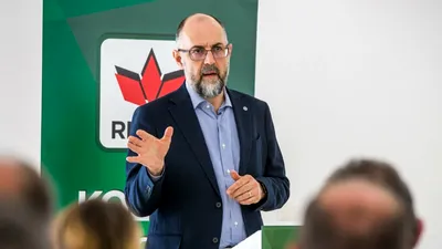 POLITIC Kelemen Hunor, mandat dublu: negocieri cu Magyar Péter la Budapesta și cu coaliția de la București