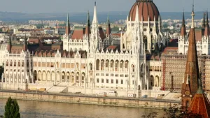 Aproximativ 5.000 de sindicalişti din 22 de ţări, inclusiv România, protestează la Budapesta