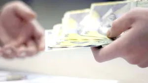 INS: Pensia medie lunară a înregistrat o uşoară creştere în ultimul trimestru al anului trecut