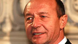 Băsescu le propune lui Tăriceanu şi Cioroianu să nu expulzeze diplomaţi moldoveni