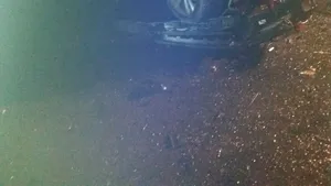 Trei persoane rănite după ce o maşină şi un TIR s-au ciocnit pe DN 68 A, în judeţul Timiş 