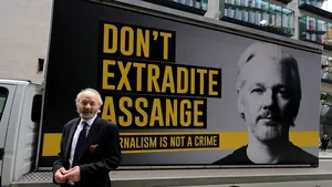 Un raportor ONU îi cere lui Trump să-l ierte pe Assange, fondatorul Wikileaks. Acesta riscă 175 de ani de închisoare