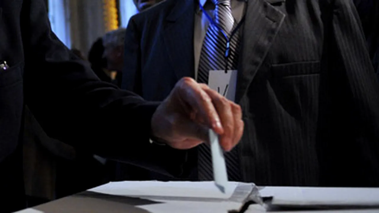 Congresul PNL şi-a reluat lucrările