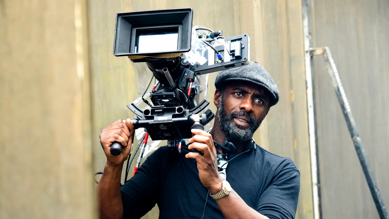 Idris Elba, ales de People cel mai sexy bărbat în viaţă
