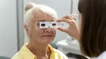 O femeie de 82 de ani și-a recăpătat vederea cu ajutorul inteligenței artificiale. Rezultatul i-a uimit pe medici