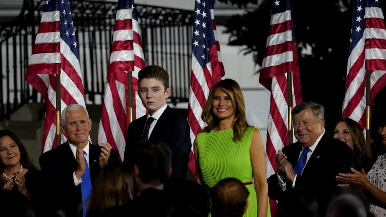 Melania Trump povesteşte despre experienţa sa cu boala COVID-19. Şi fiul ei a fost infectat cu SARS-CoV-2