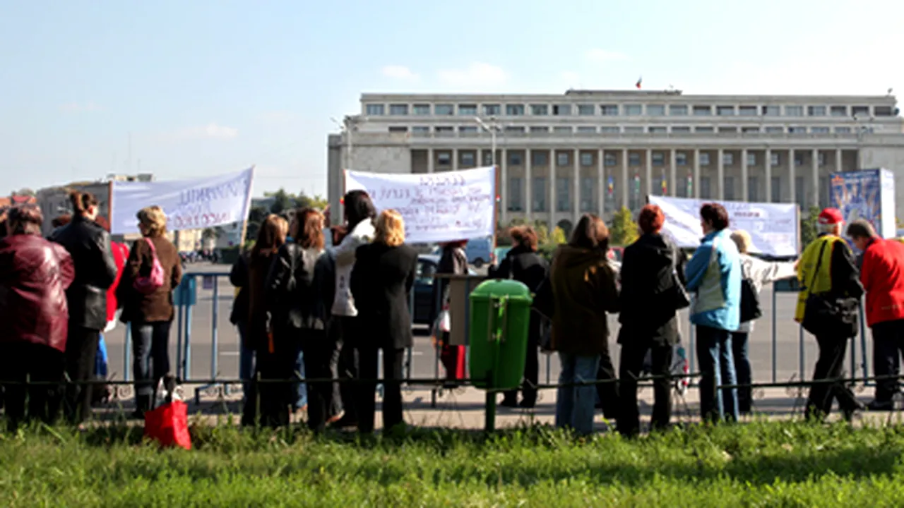Protest la Guvern faţă de decizia Ministerului Educaţiei privind orele de sport