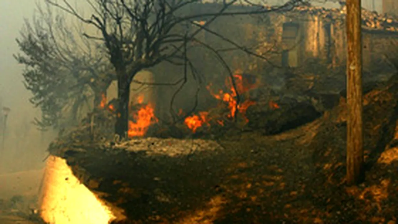 Cutremur de 5,4 grade pe scara Richter,în Grecia, devastată deja de incendii