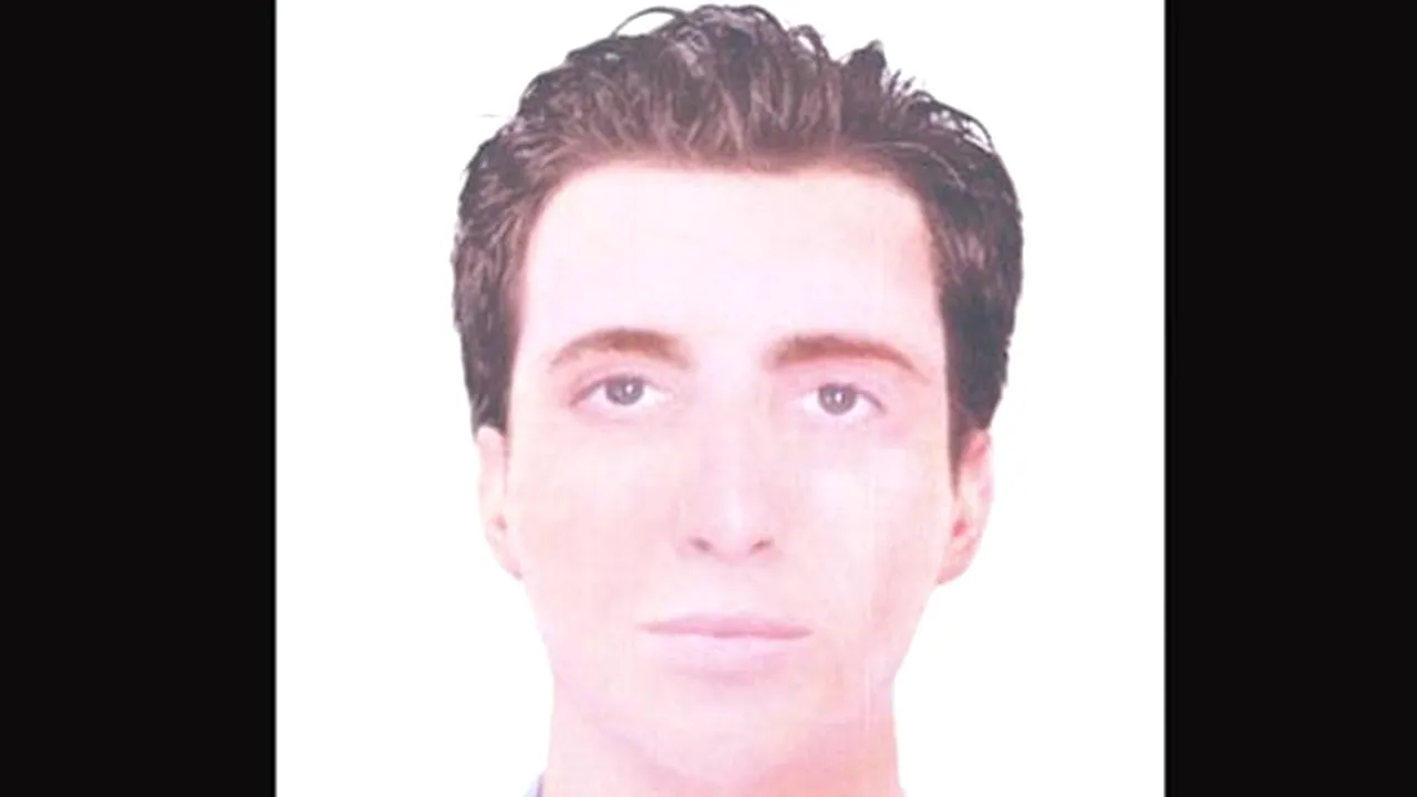 Fotografia presupusului autor al atentatului de la Burgas, postată pe site-ul Interpol