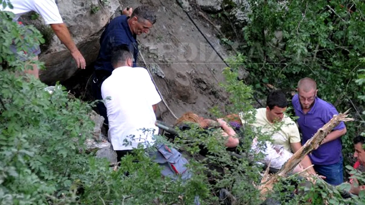 ACCIDENTUL din MUNTENEGRU - Pasager din autocarul prăbuşit: Şoferul era în depăşire şi avea viteză mult peste limită
