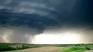 Marea Britanie: Mai multe tornade au provocat pagube importante