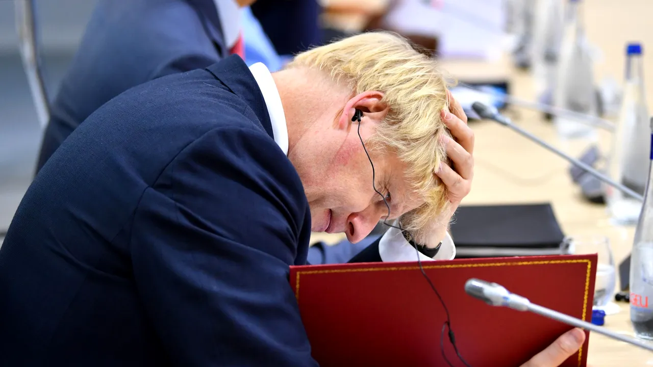 Juncker avertizează că producerea unui Brexit fără acord va duce la „declinul