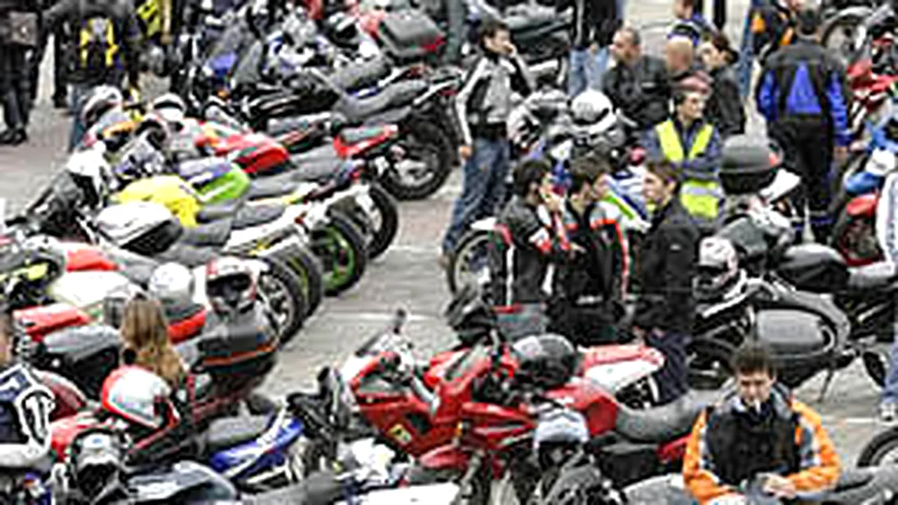 Marşul motocicliştilor, în Bucureşti