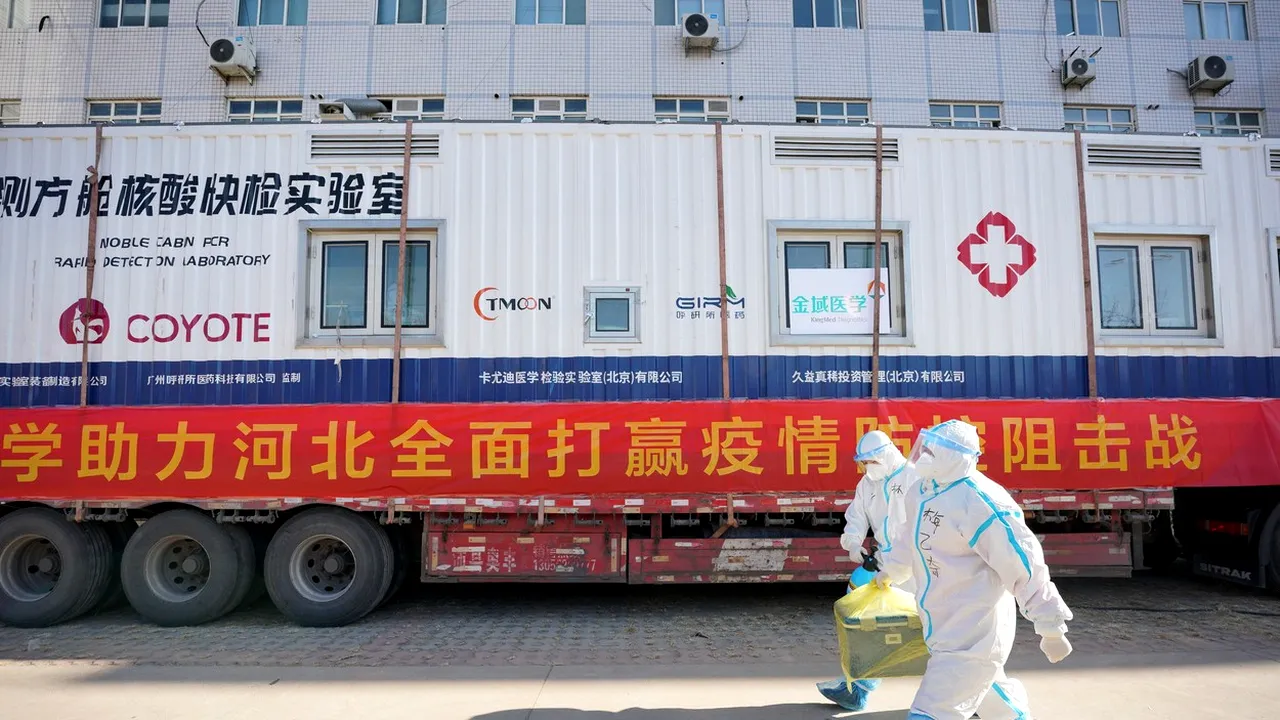 Carantină dură în China: Oraşul Shijiazhuang închide metroul. Beijingul cere lucrătorilor din Hebei un test negativ COVID pentru a intra în oraş