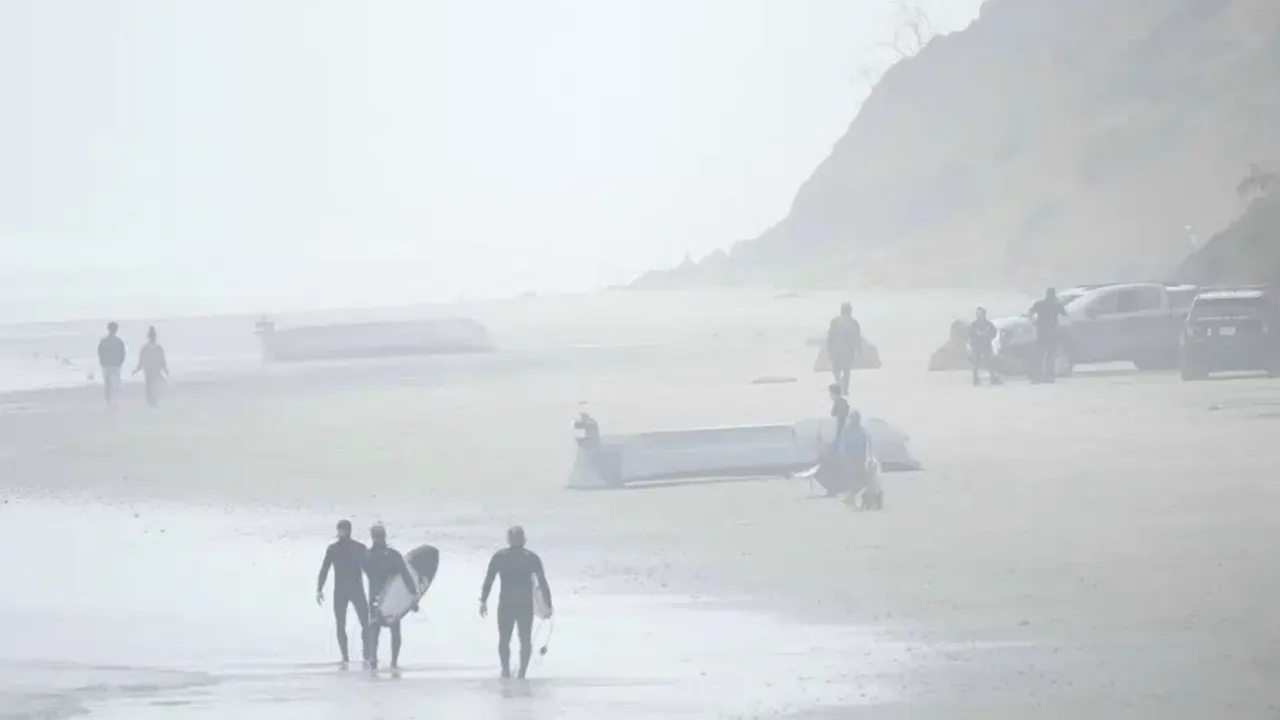 8 morţi şi 7 dispăruţi după ce o barcă s-a răsturnat în largul coastei din San Diego