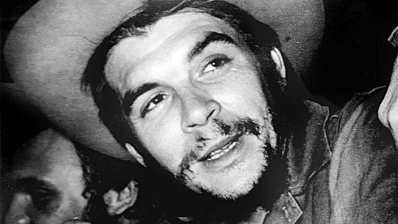 Mandat de arestare pentru generalul care l-a capturat pe Che Guevara