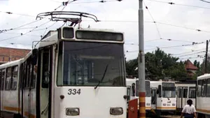 Bărbat internat la Spitalul Floreasca după ce a căzut sub un tramvai