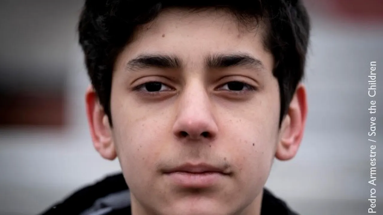 Samad, copilul de 14 ani alungat de acasă de două războaie în ultimele 8 luni, a ajuns în România