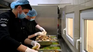 Proiectul „Solidar Social” din Sectorul 6 al Capitalei, model de bune practici în timpul pandemiei, cu sprijinul lui asociaţiei lui Adi Hădean