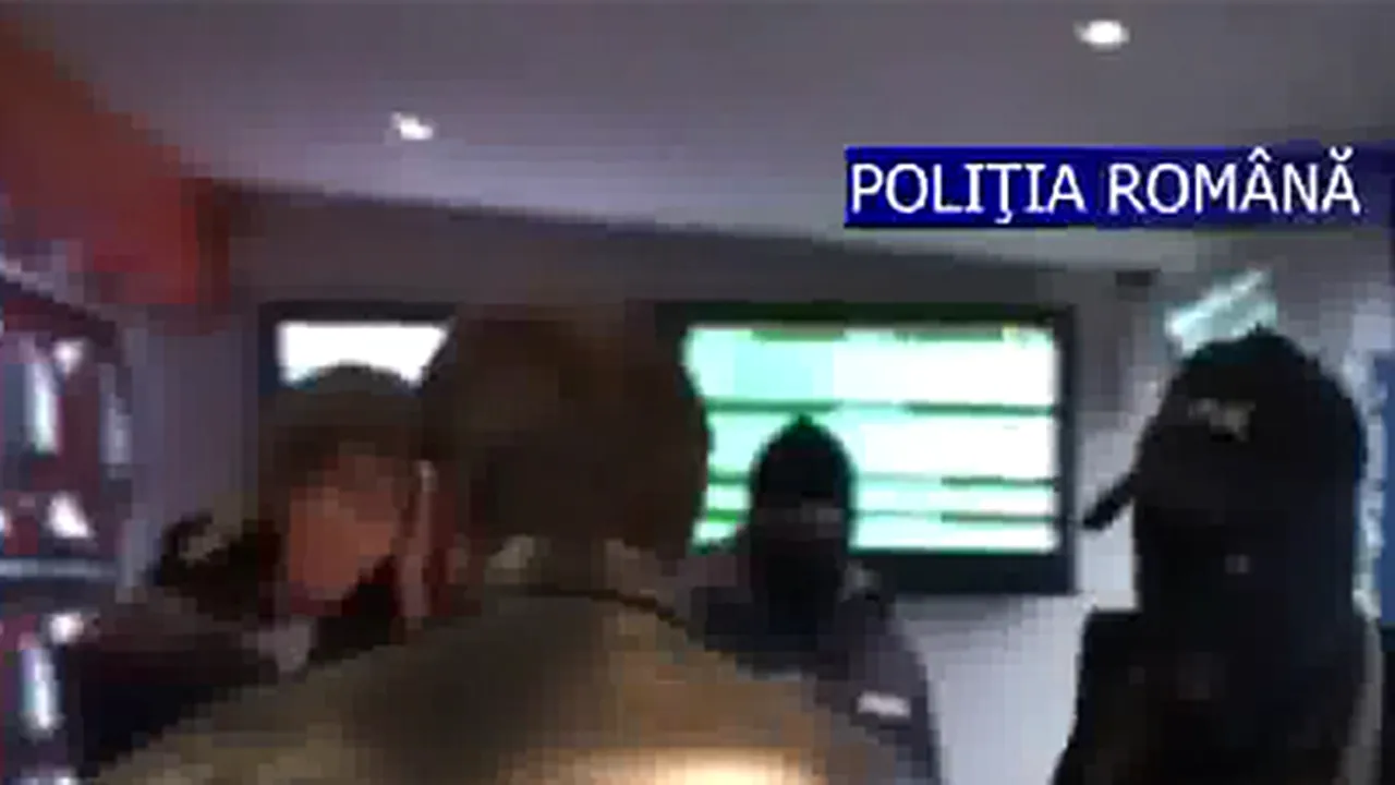 Prinşi când primeau bani pentru a-şi retrage declaraţiile dintr-un dosar