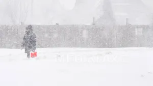 COD GALBEN DE PLOI ŞI NINSORI în aproape toată ţara. HARTA meteorologilor. În Bucureşti nu a fost soare de 28 zile