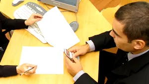 Tinerii până în 35 de ani ar putea înfiinţa firme cu capital de 10 lei -VIDEO