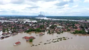 Ce pagube ar provoca României inundaţii similare celor din Bosnia şi Serbia