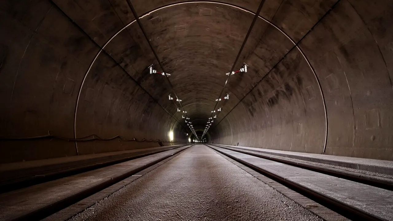 Un tunel uriaș se construiește într-o zonă vizitată de mulți români. Construcția subacvatică va lega două continente