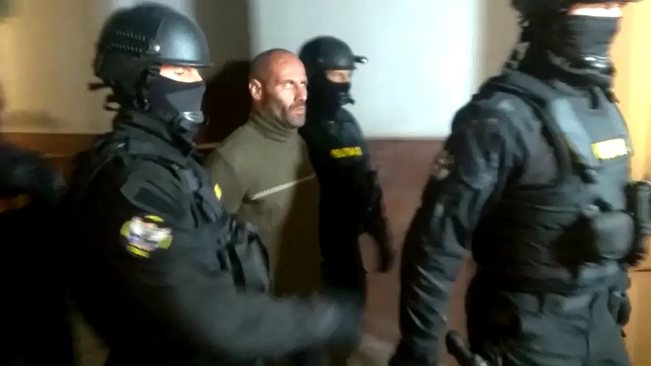 Noi detalii despre criminalul din Făget: Bărbatul a consumat cocaină înainte de atac/ Primele două victime erau părinţii fostei iubite | FOTO, VIDEO