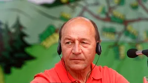 Romanian President Basescu Calls For EU Program For Roma Inclusion
